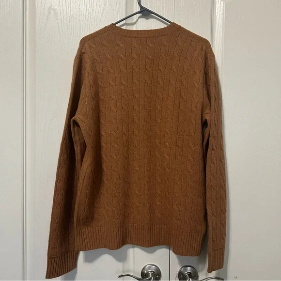 Banana Republic Luxury Winter Blend Cable Knit Sweater Medium - Picture 3 of 4